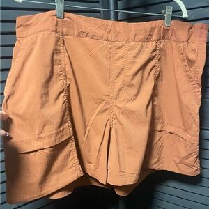 REI Co Op Outdoor Cargo Shorts Women's XL Burnt Orange